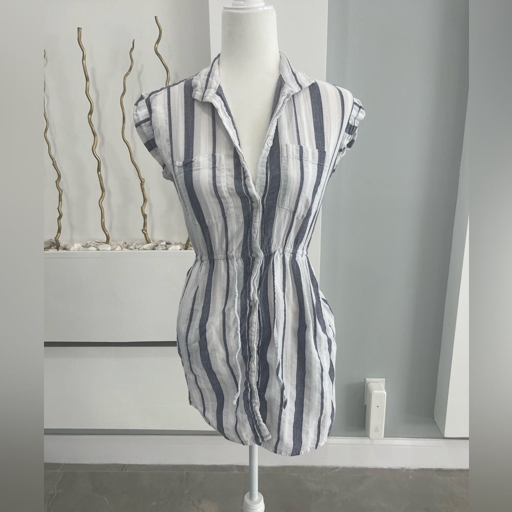 Mudd Blue and White Striped Button-Down Shirt